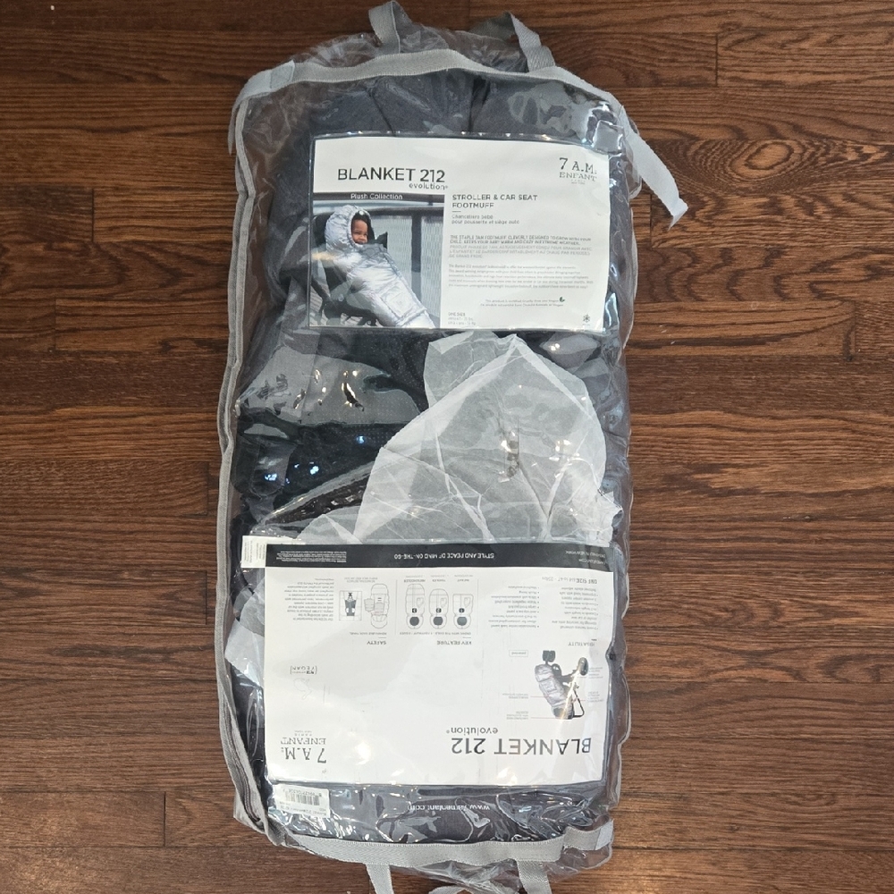 New In Bag  7 A.M. Enfant Stroller Blanket 212 Evolution in Dark Gray & Plush